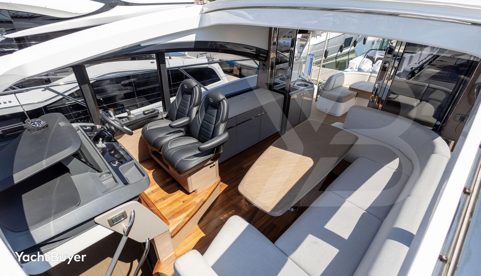 3 CABIN DECK VERSION