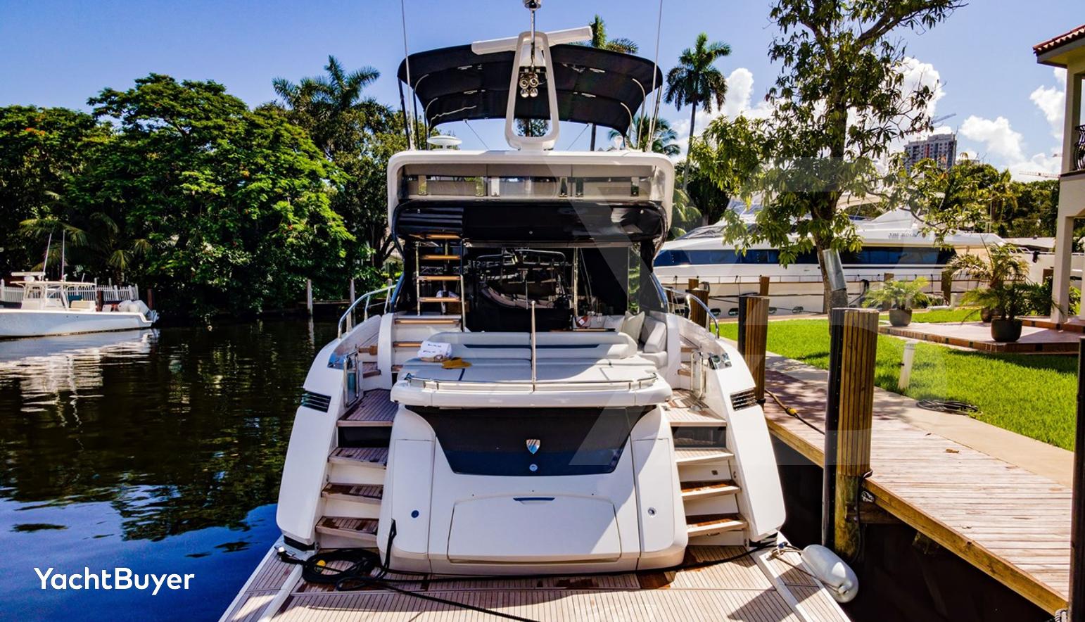FAIRLINE PHANTOM