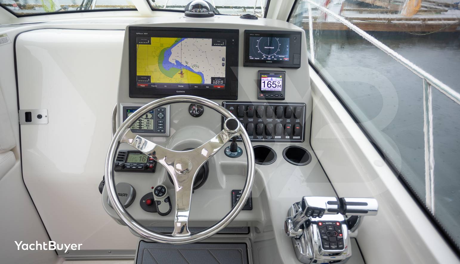 Boston Whaler 285