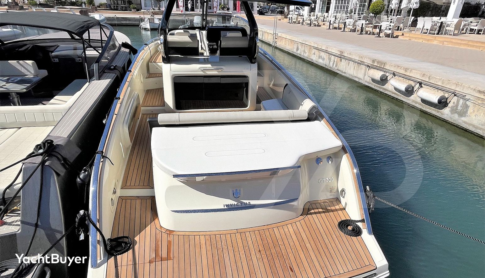 INVICTUS 320 GT