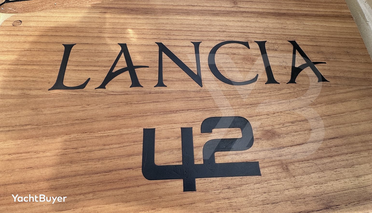 2026 Lancia Aprea 42