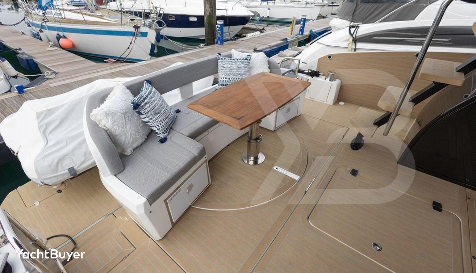 Galeon 510 SKY