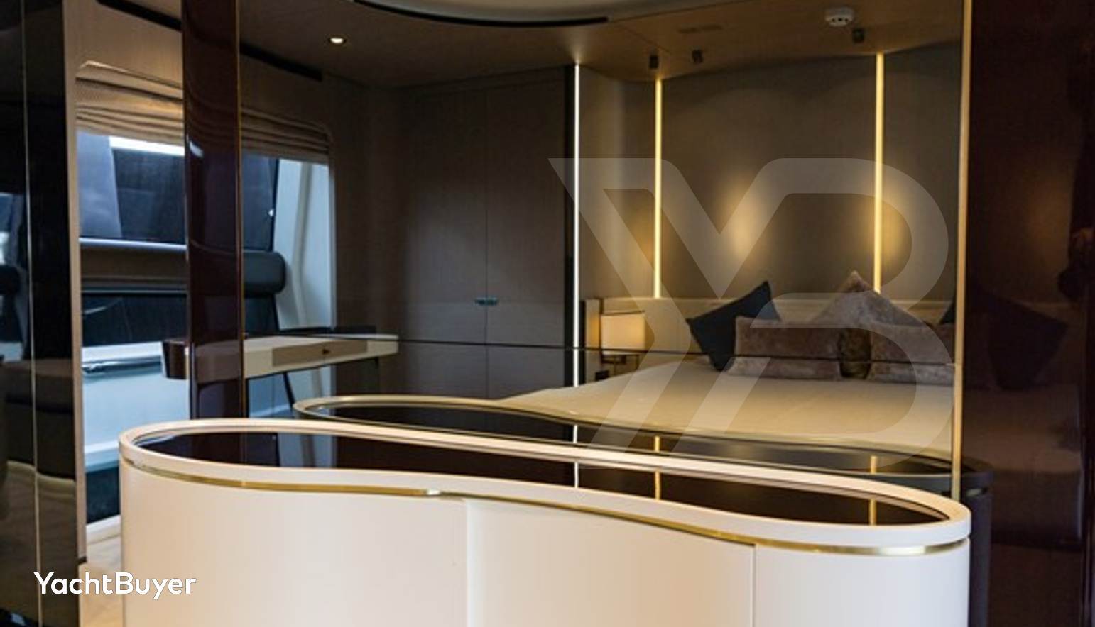 AZIMUT GRANDE 27 METRI  2020