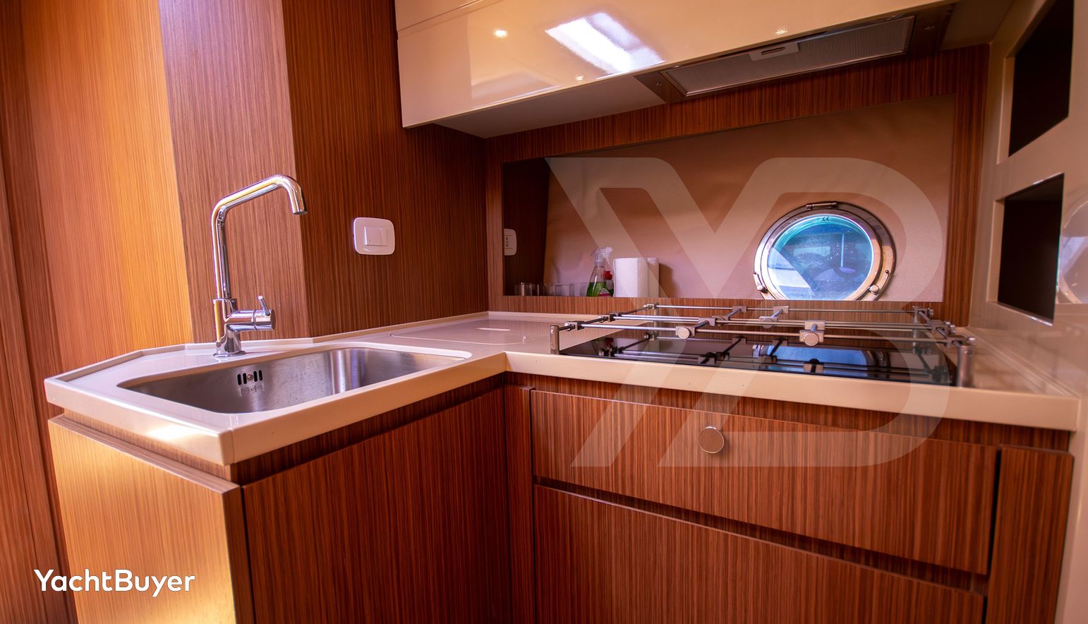 OCEAN FIVE V