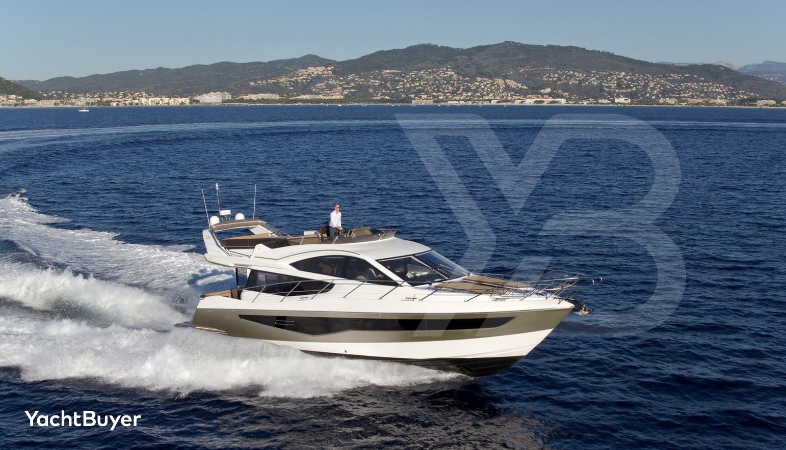 Galeon 550