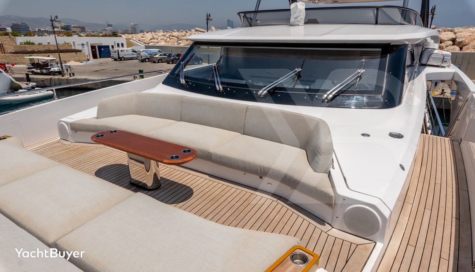 Breeze Azimut Grande 26m