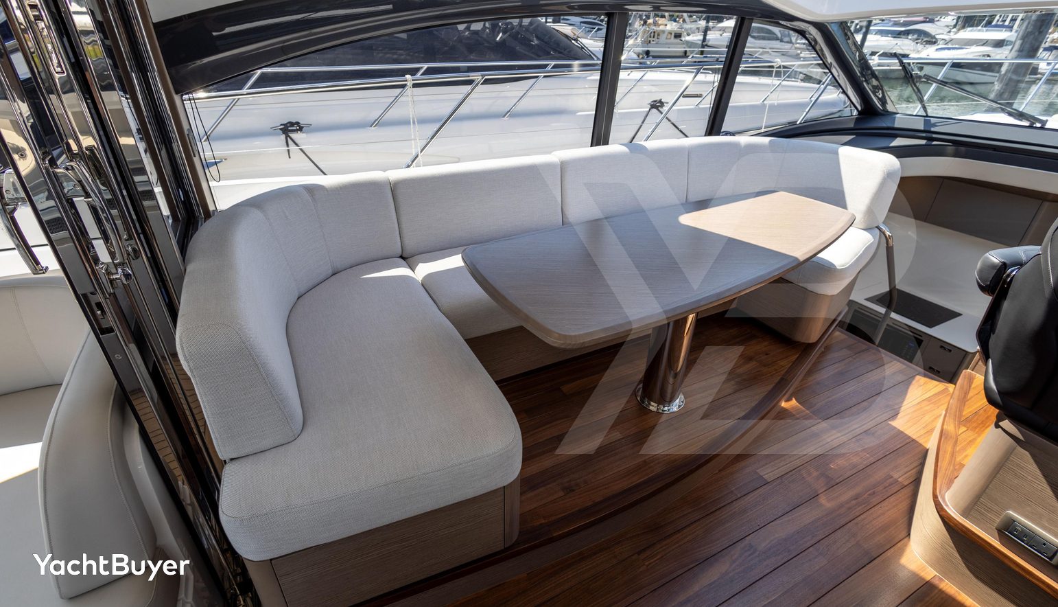 3 CABIN DECK VERSION