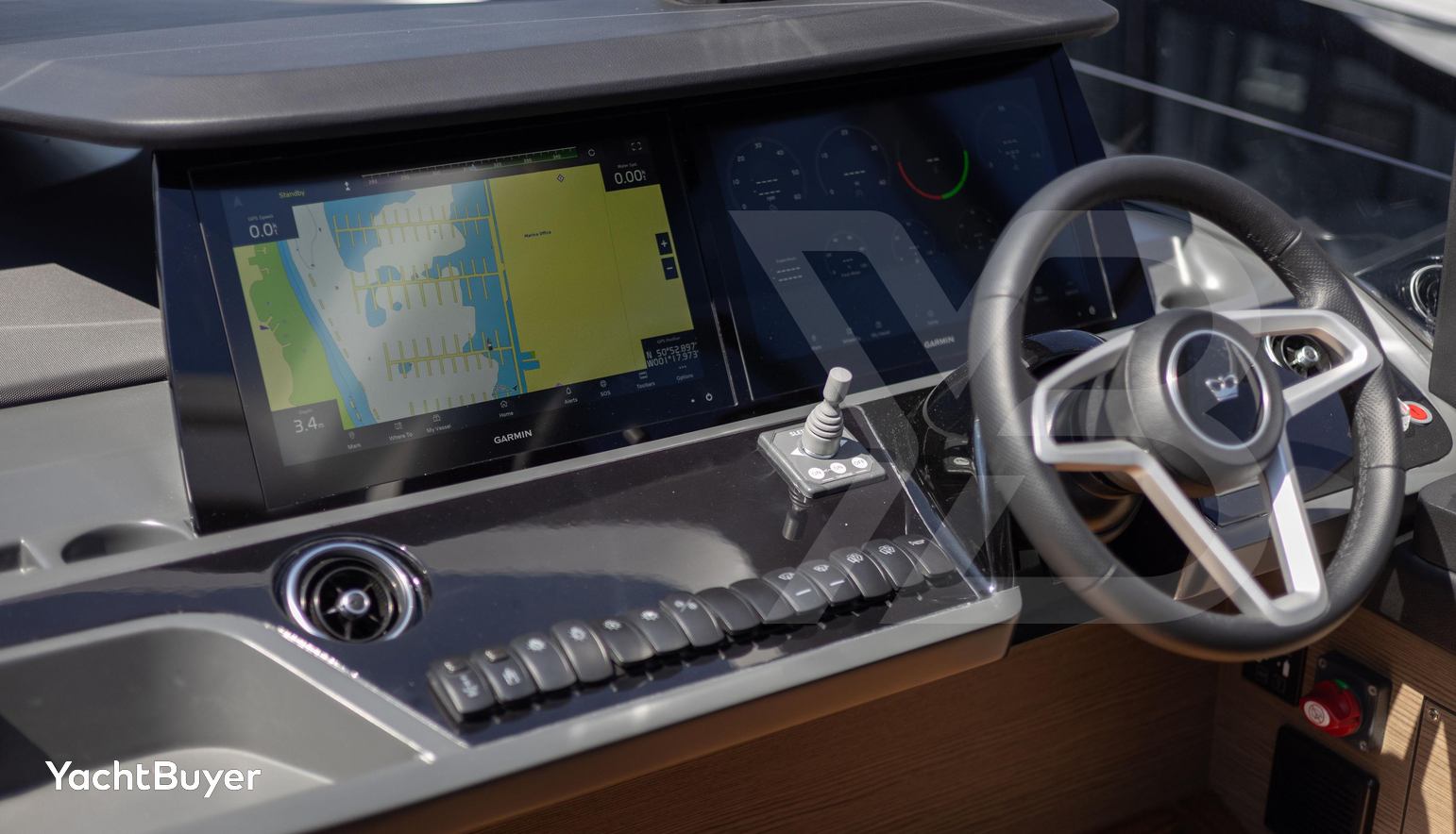 3 CABIN DECK VERSION