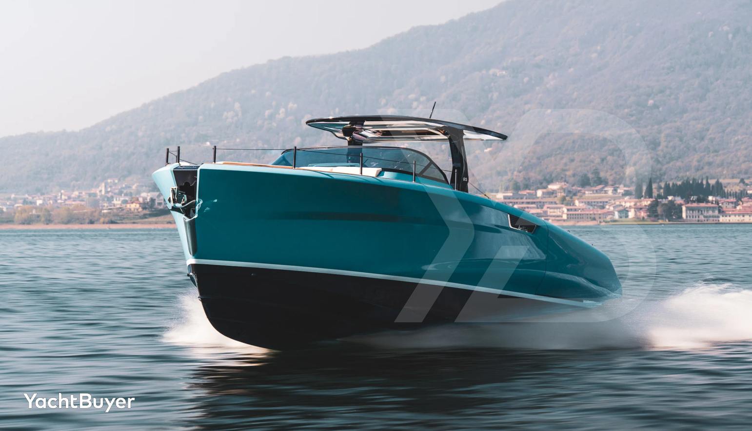 Bellini Astor Yacht