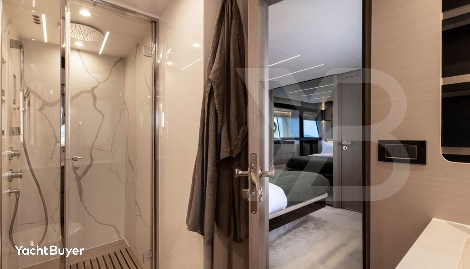 BELLA KATRIN - AZIMUT 72