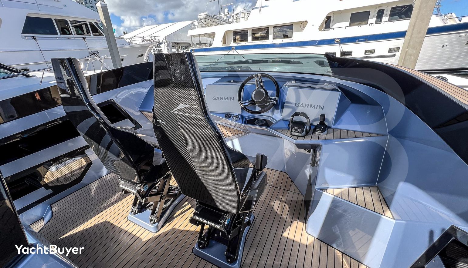 Say Carbon Yachts 42