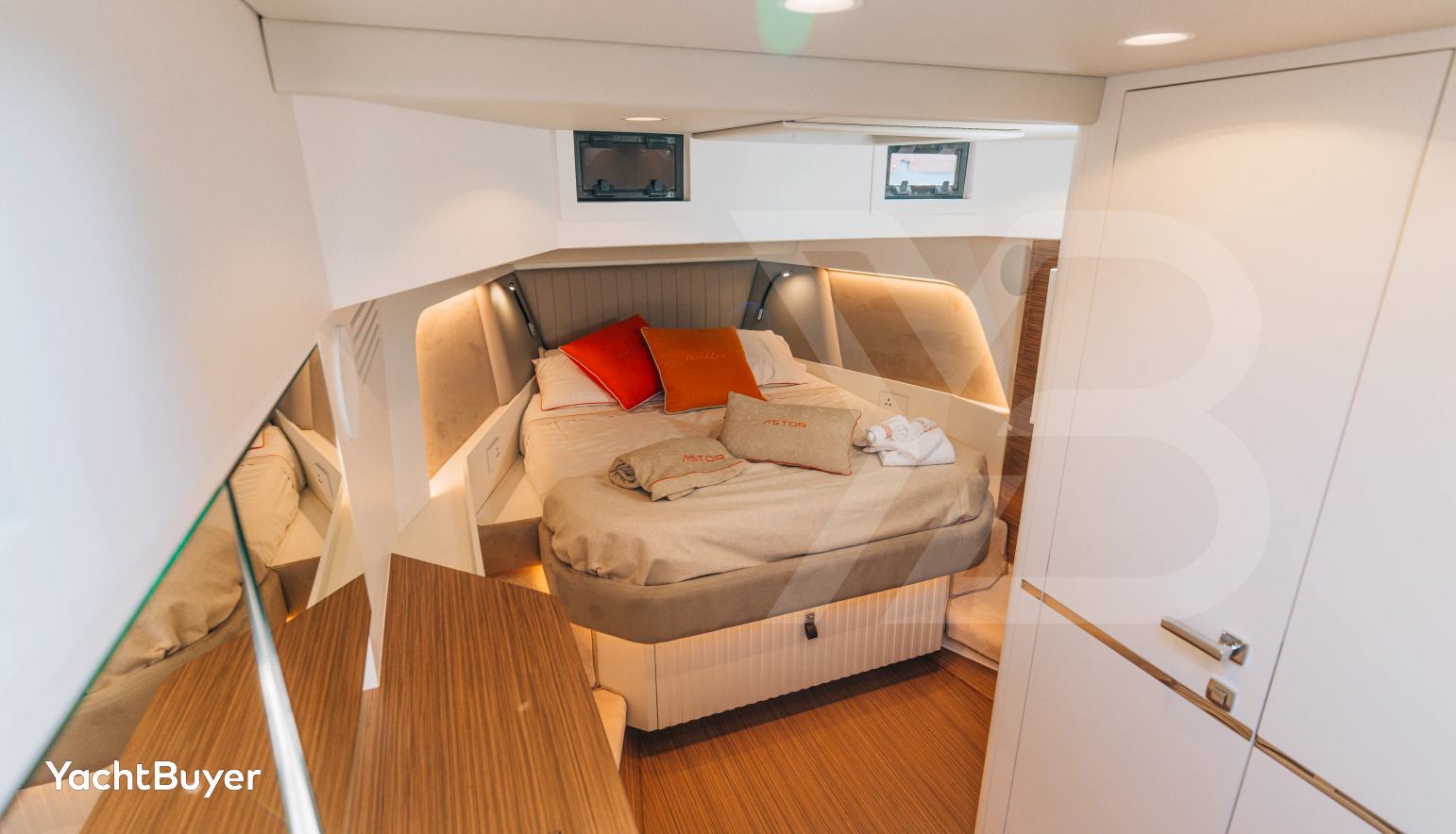 Bellini Astor Yacht