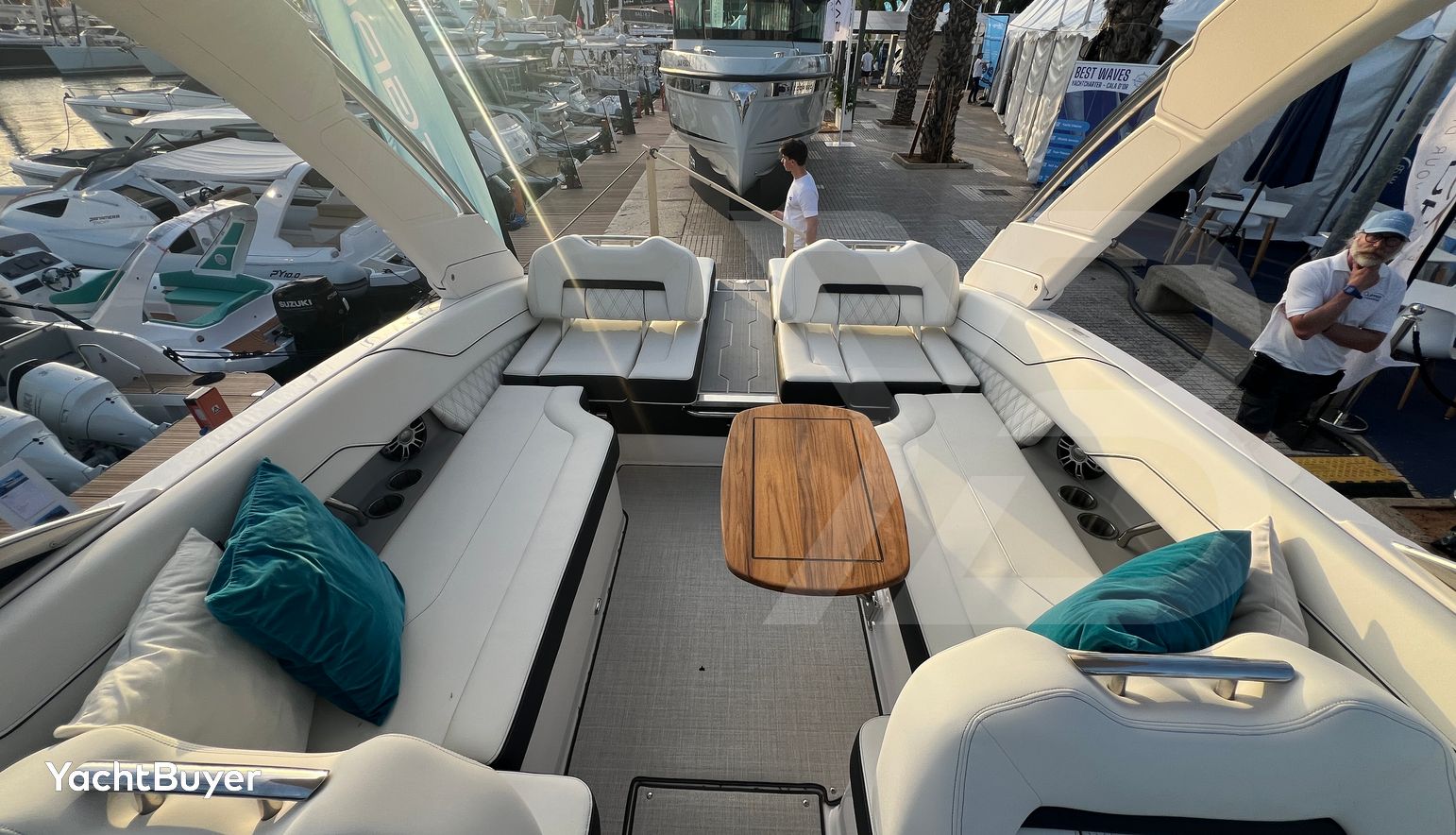 PALMA BOAT SHOW ANGEBOT - SIE SPAREN ÜBER 44.000€ , Regal LS6