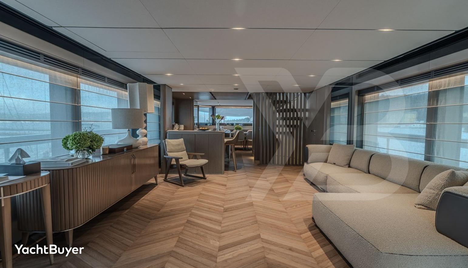 FERRETTI INFYNITO 90