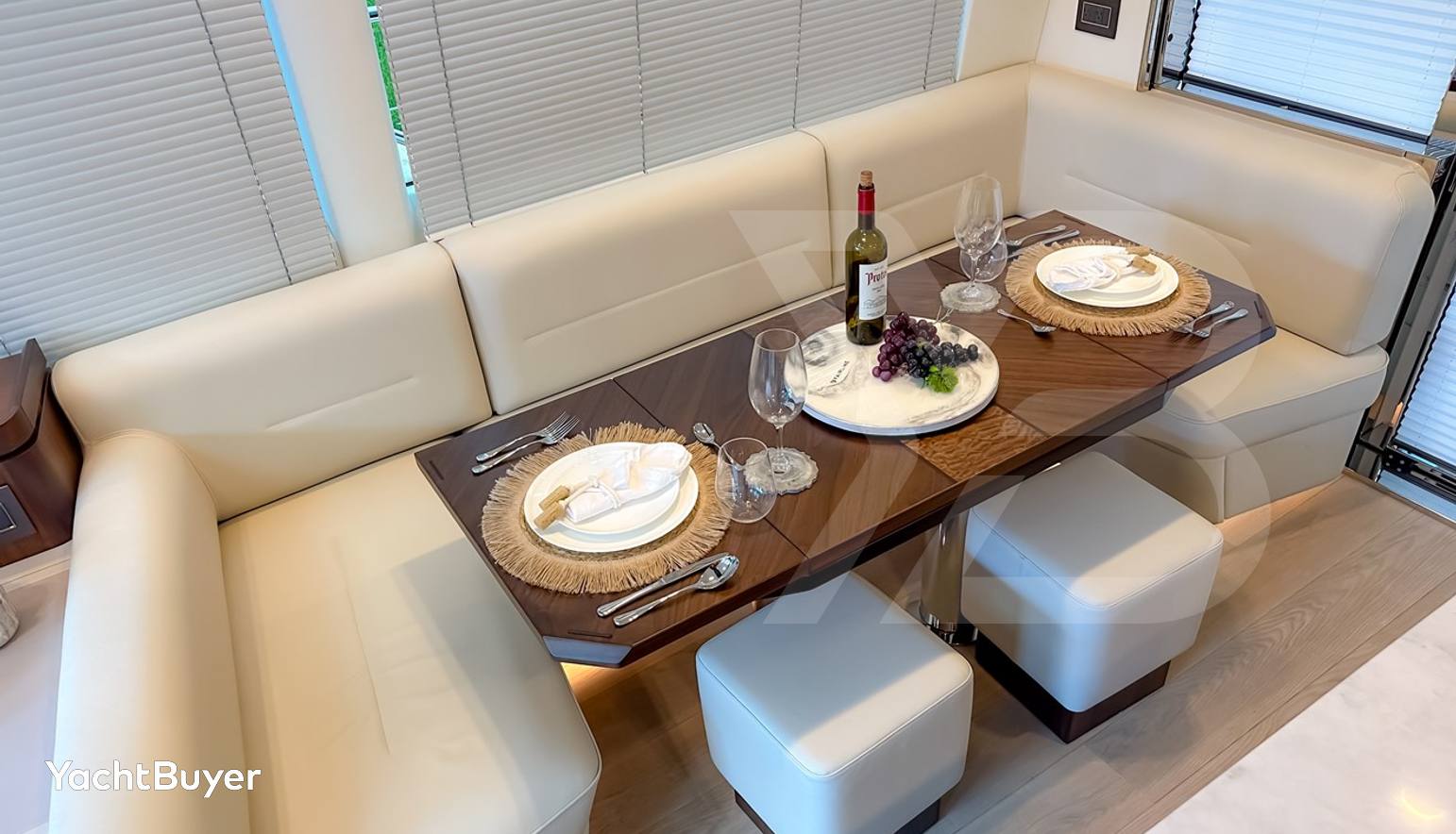 FAIRLINE PHANTOM