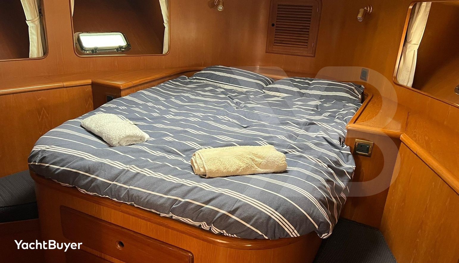 Mistral Star