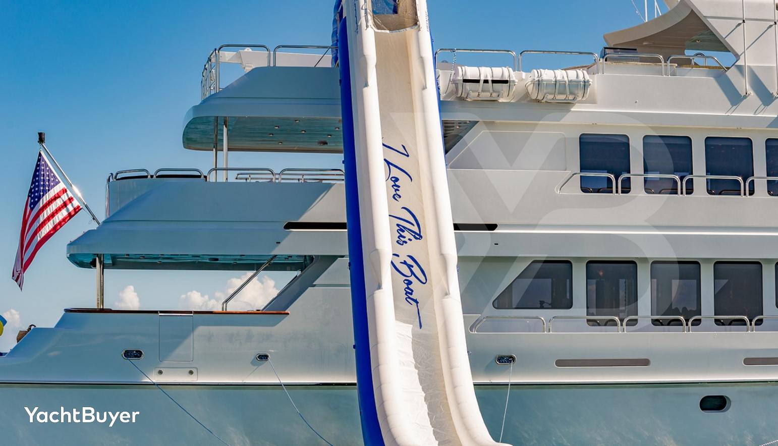 I LOVE THIS BOAT