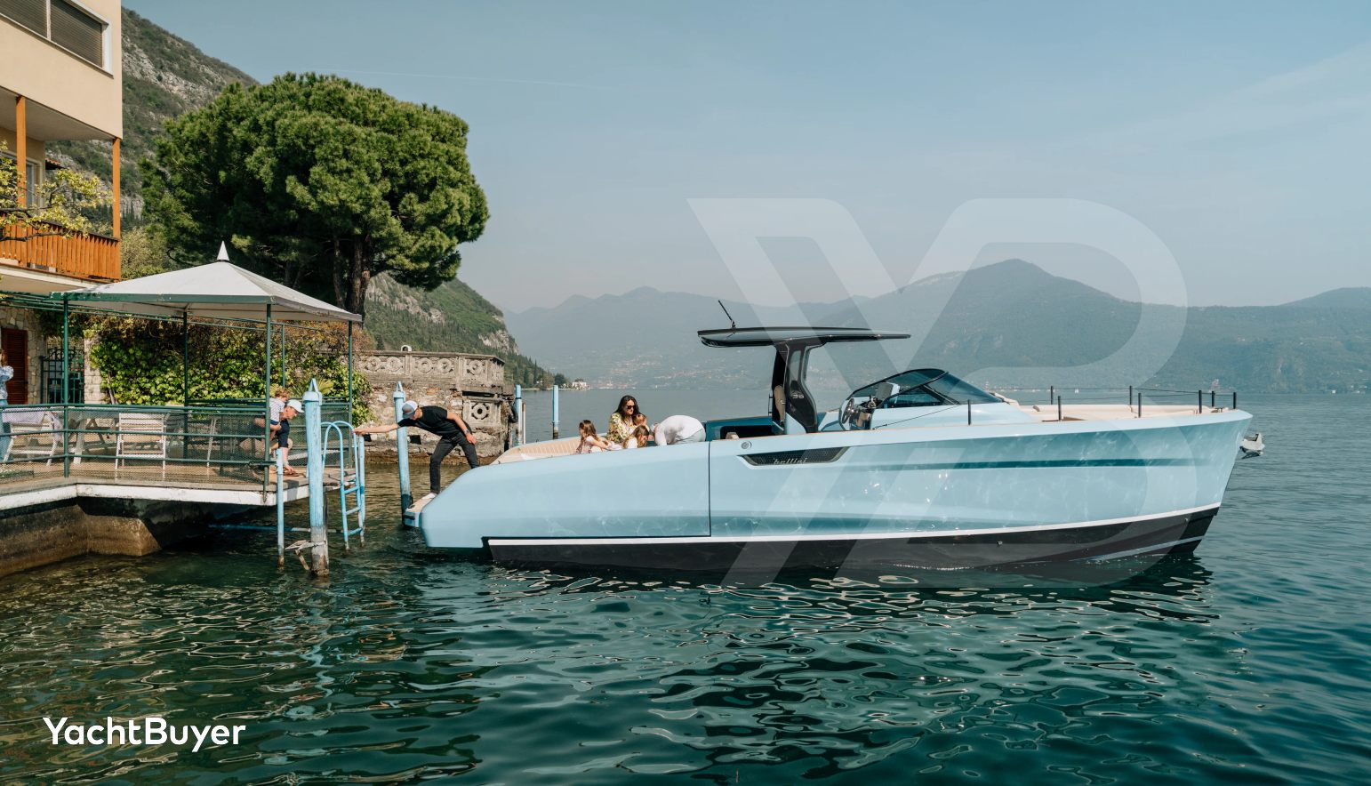 Bellini Astor Yacht