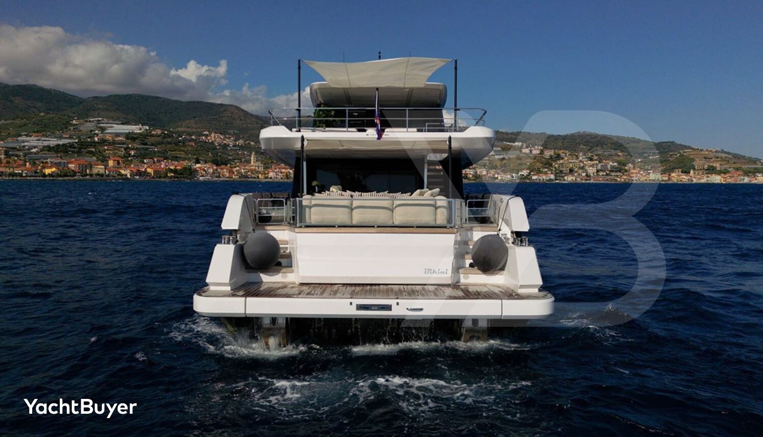 FERRETTI INFYNITO 90