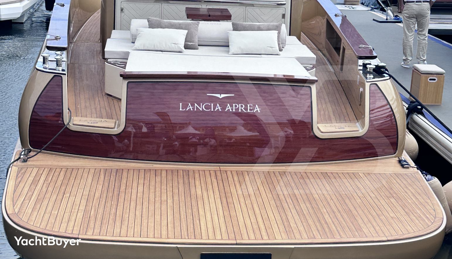 2026 Lancia Aprea 42