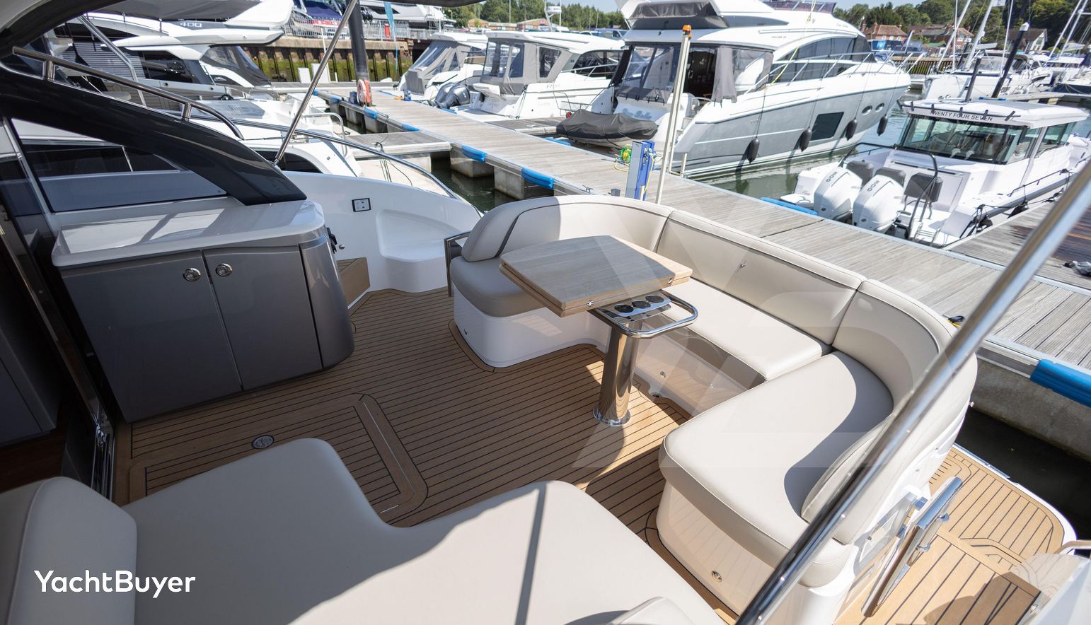 3 CABIN DECK VERSION