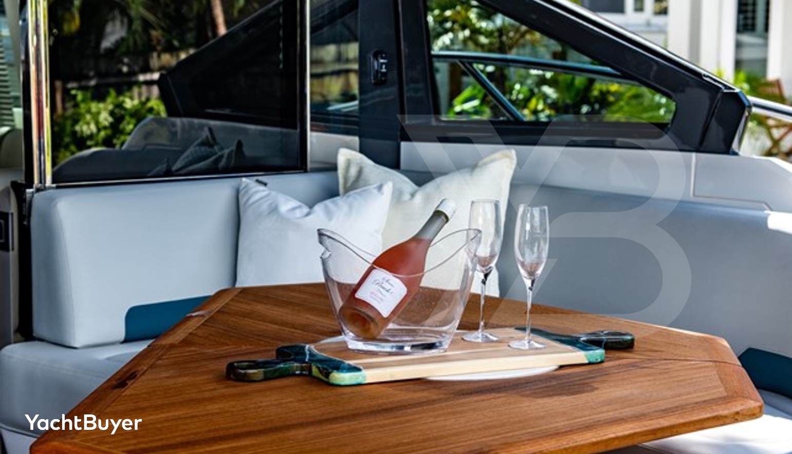 FAIRLINE PHANTOM