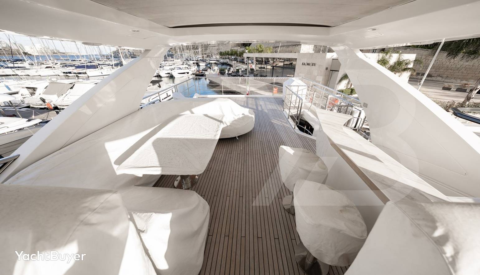 AZIMUT GRANDE 27 METRI  2020