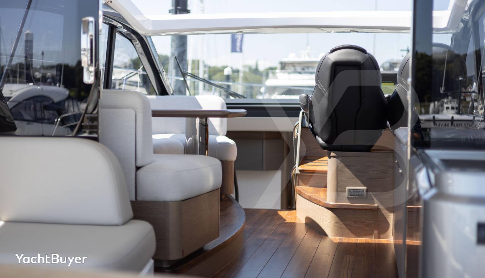 3 CABIN DECK VERSION