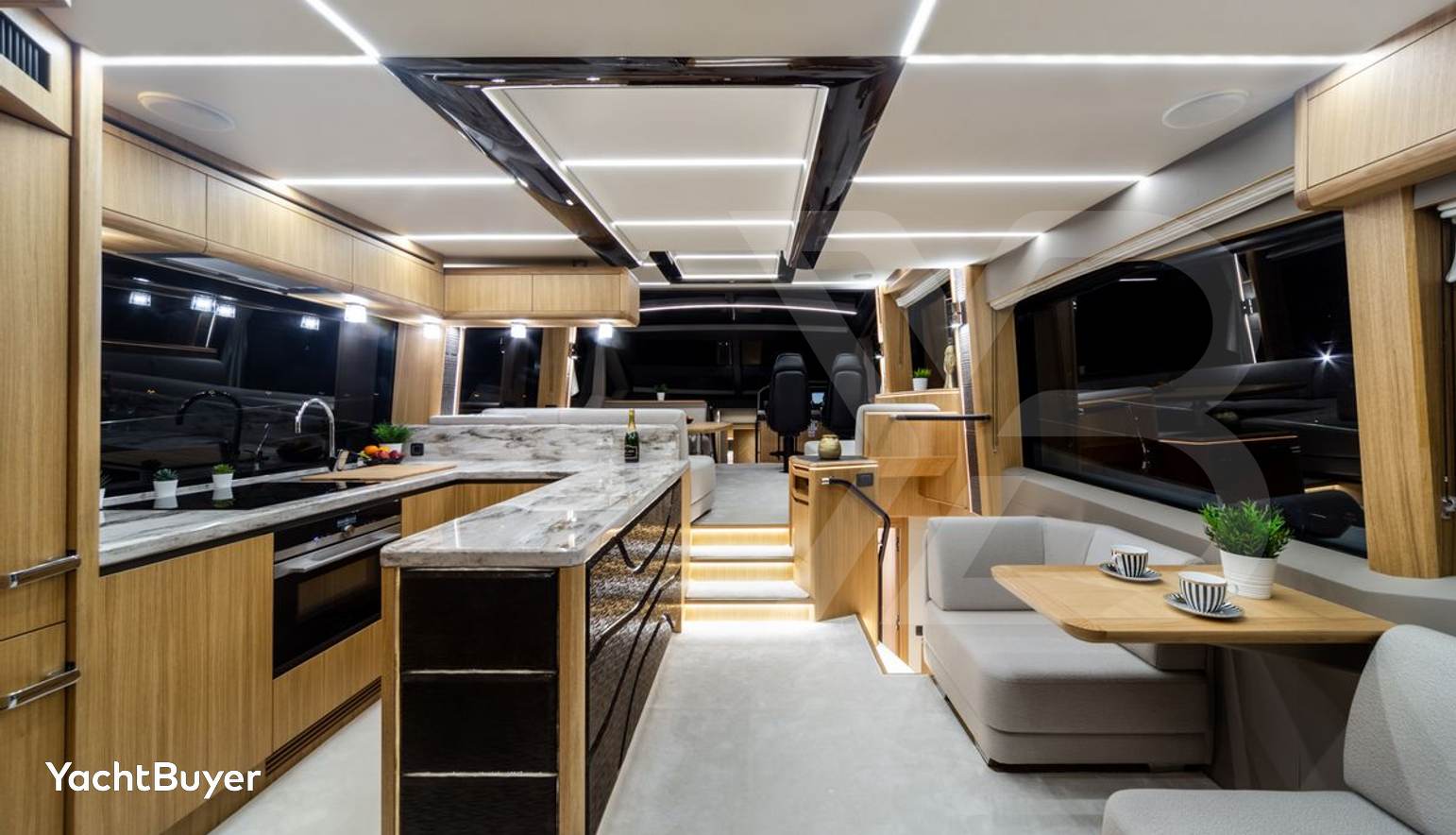 GALEON 680 FLY
