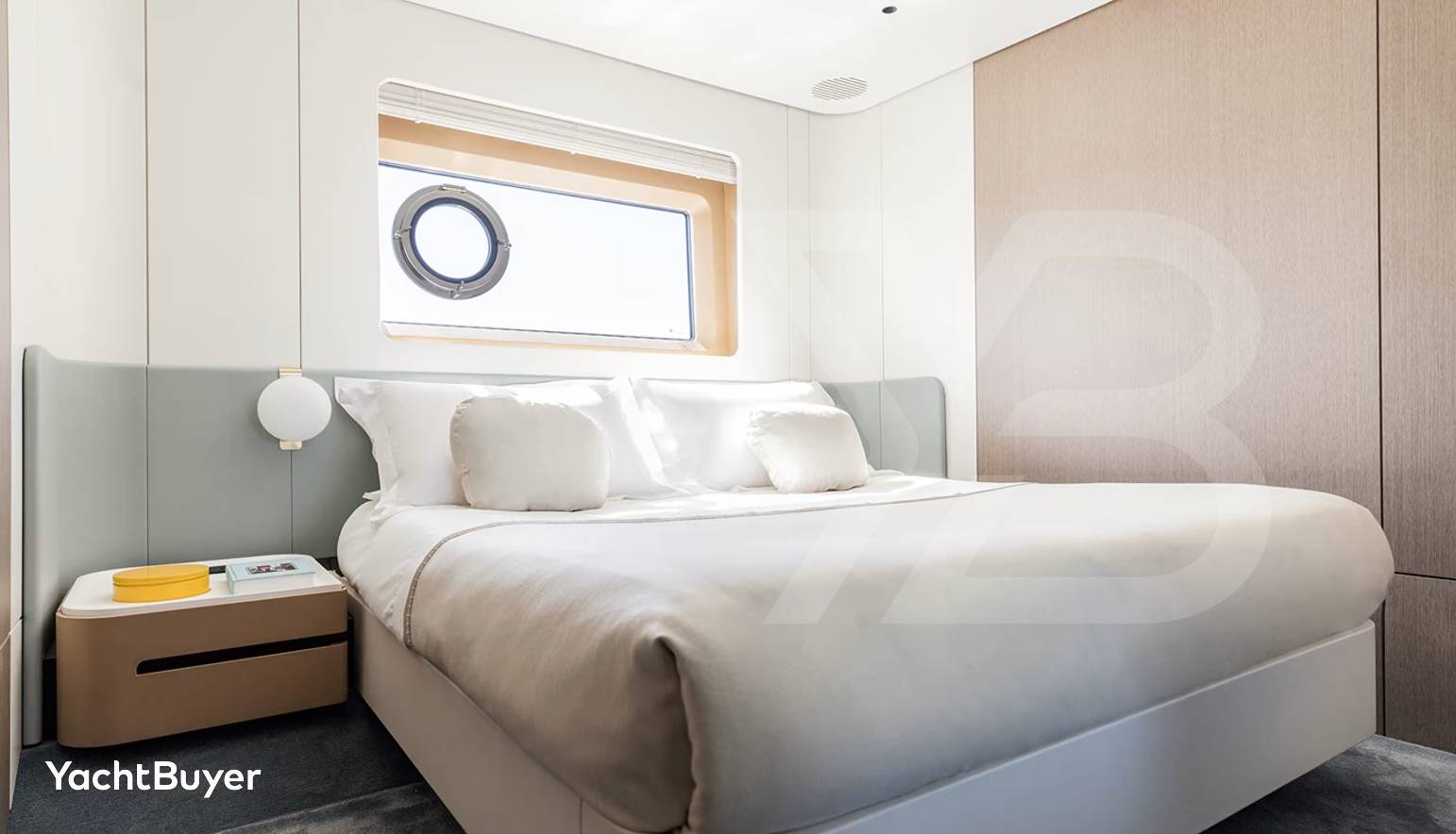 AZIMUT GRANDE 26 M