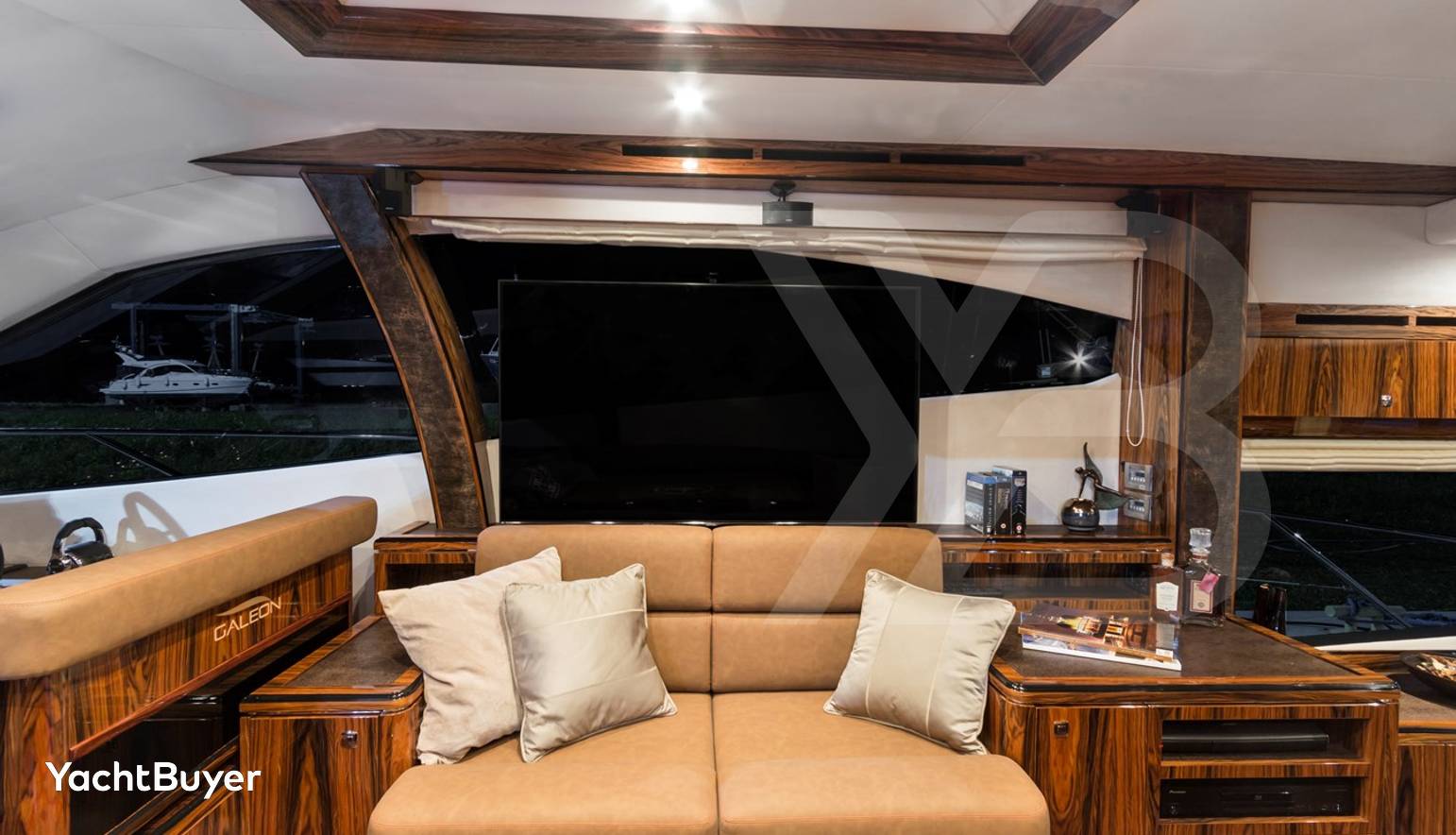 Galeon 550
