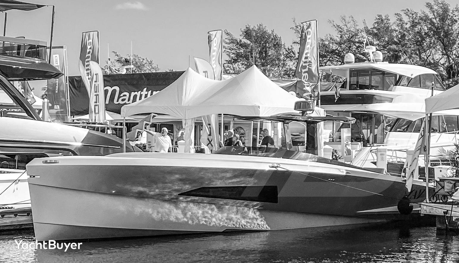 Say Carbon Yachts 42