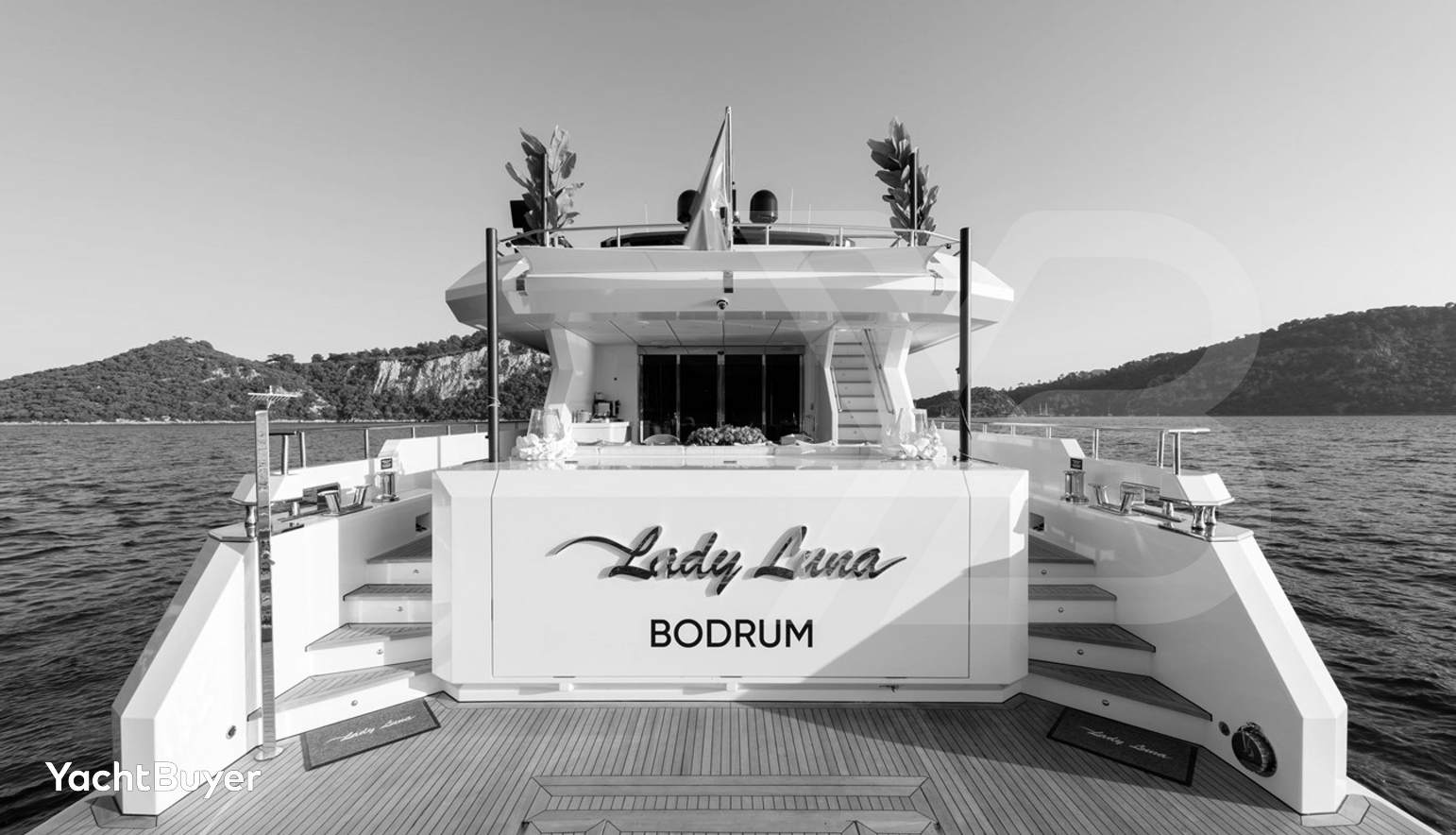 LADY LUNA