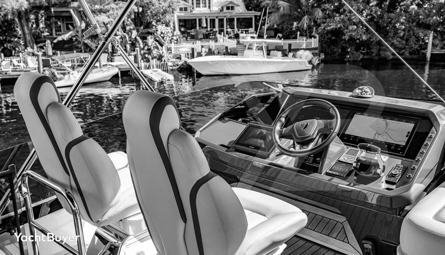 FAIRLINE PHANTOM