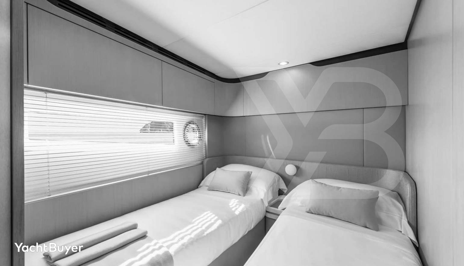 AZIMUT 60 FLY