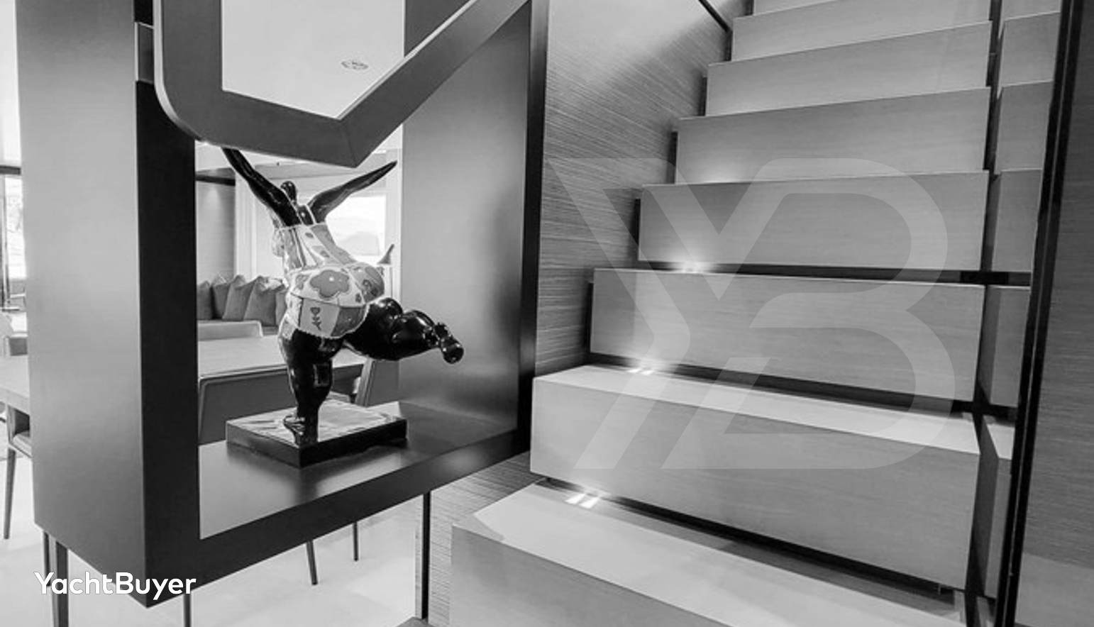 CUSTOM LINE NAVETTA 33, 2019