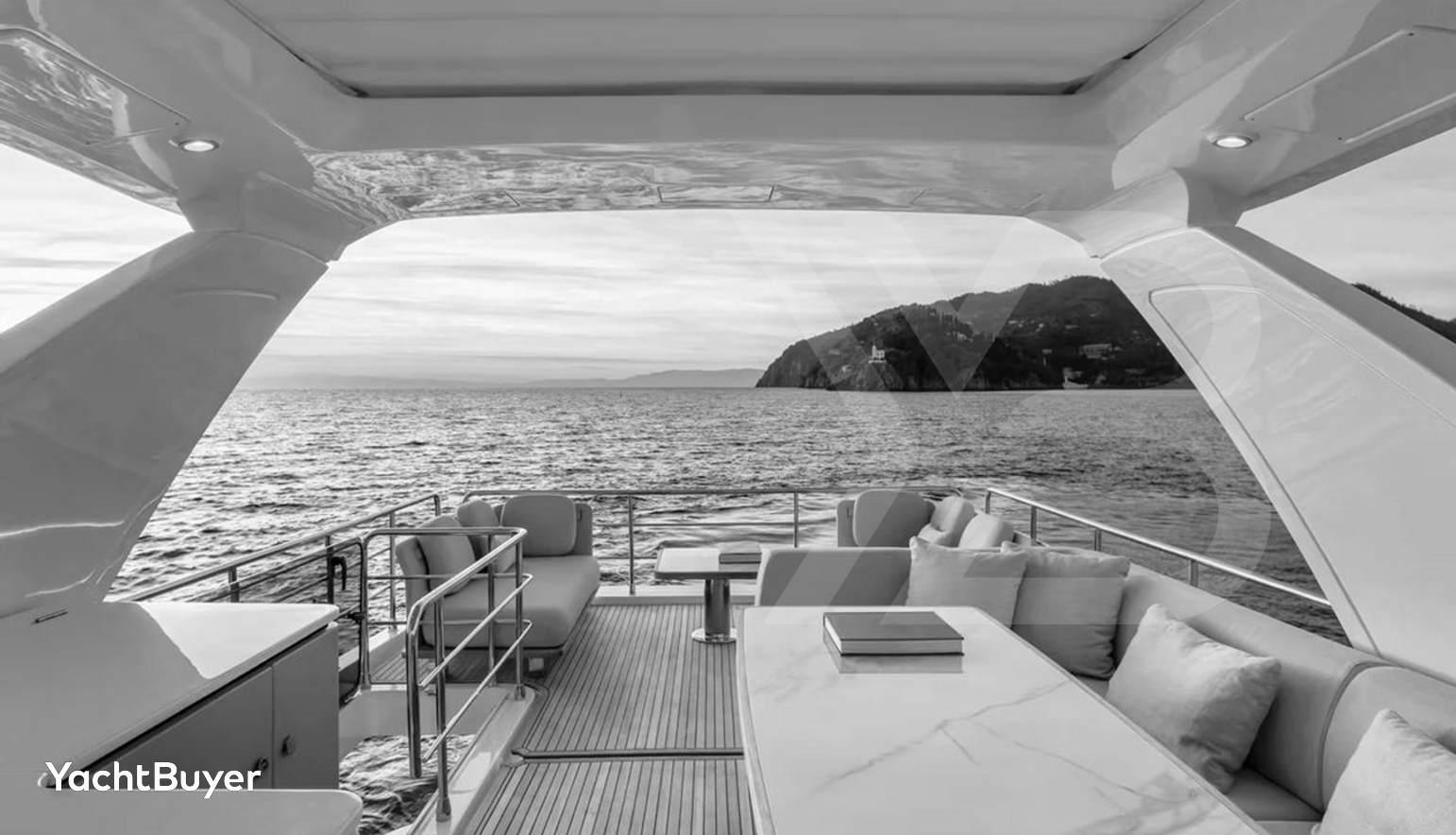 AZIMUT 60 FLY