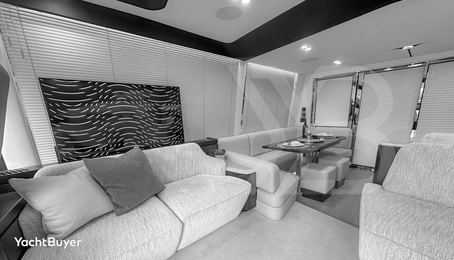 FAIRLINE PHANTOM