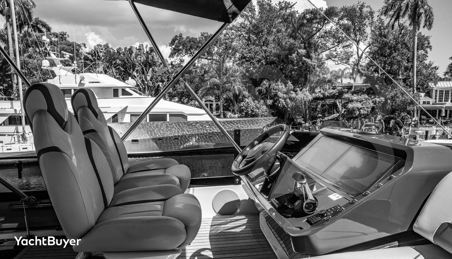 FAIRLINE PHANTOM
