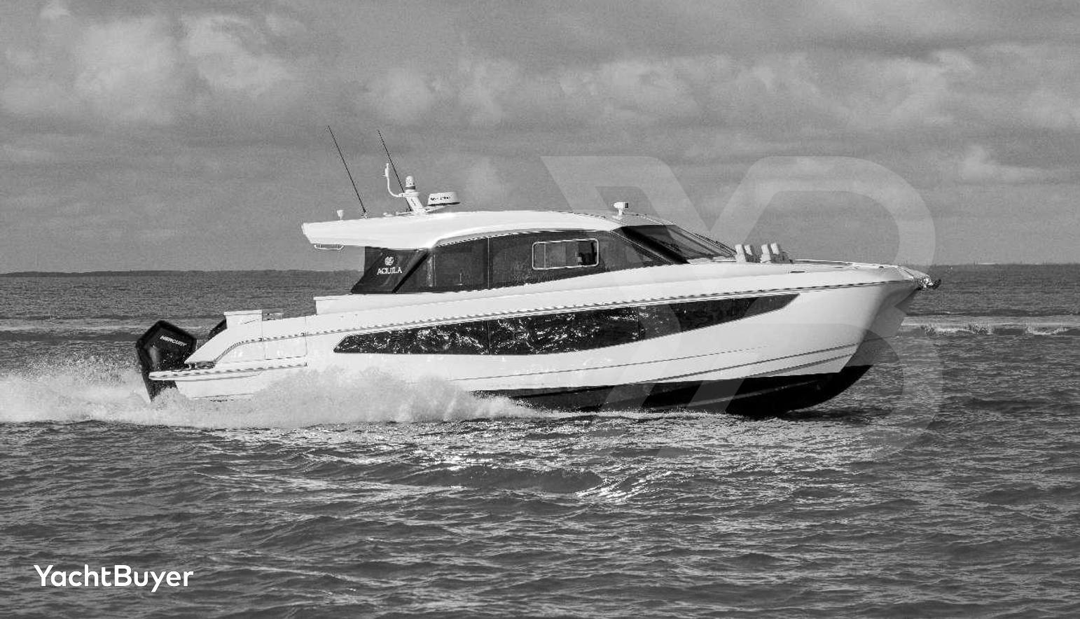 Aquila 42 Coupe