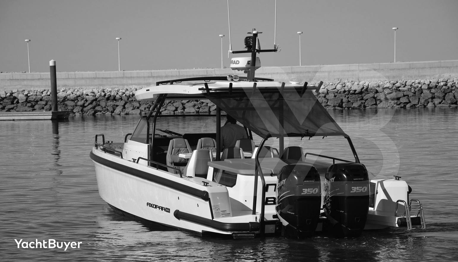 NAUTI BOUY