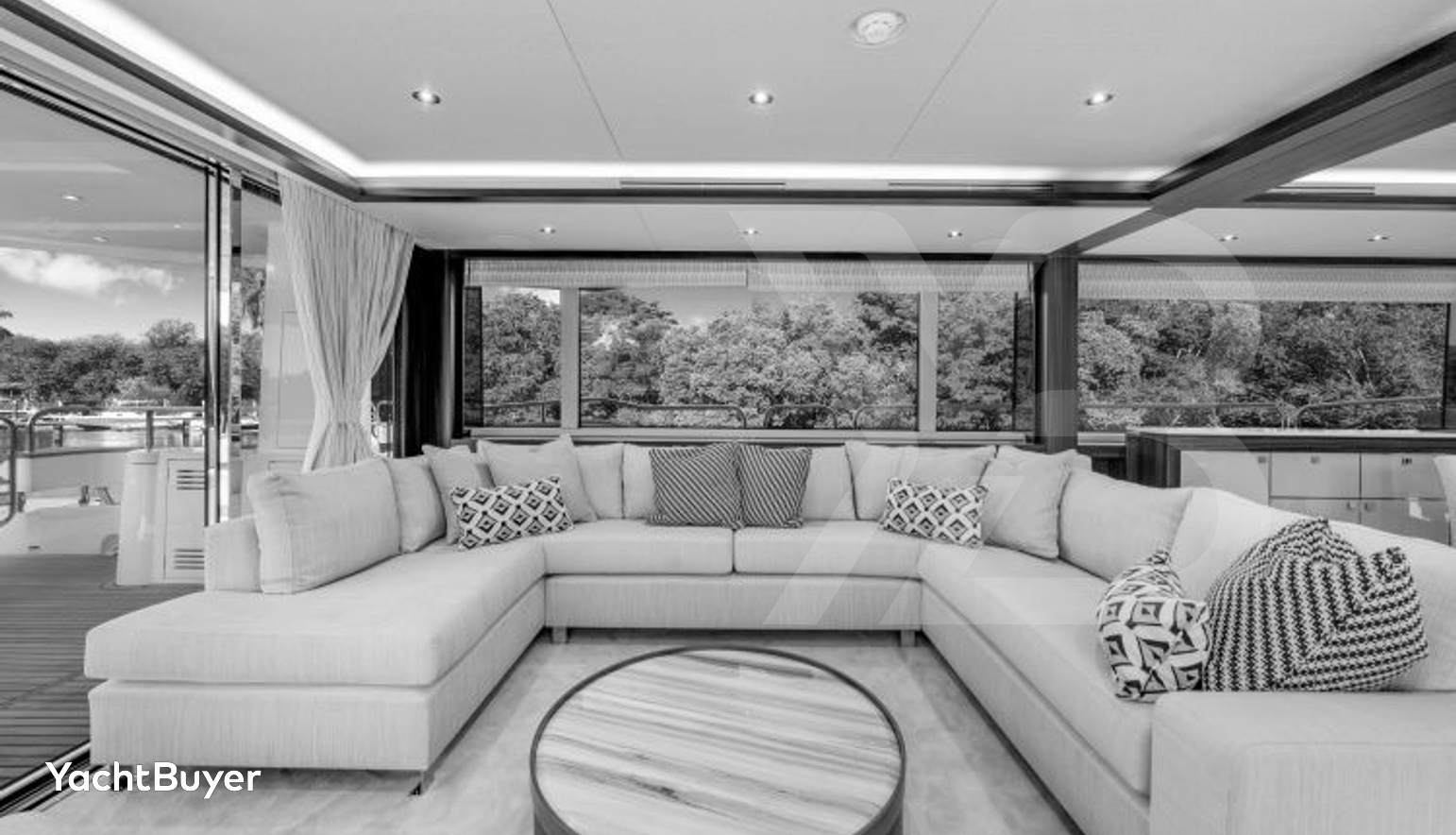 95 YACHT