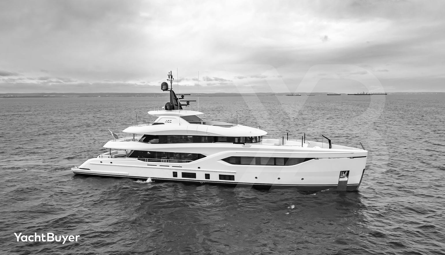 CONRAD C144S HULL #4