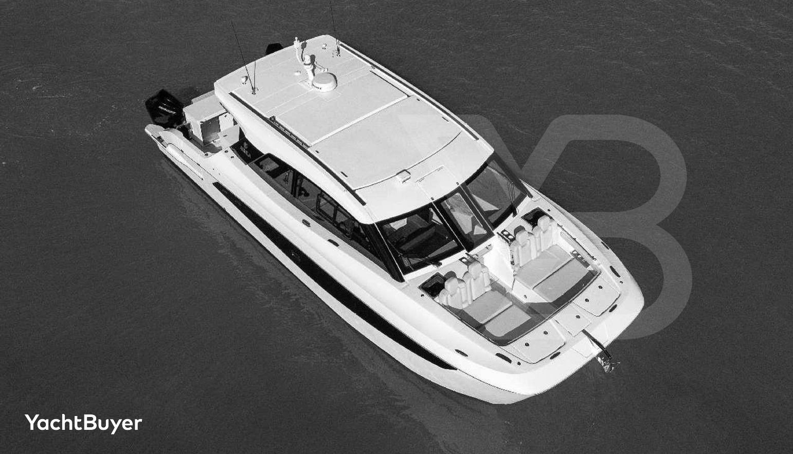 Aquila 42 Coupe