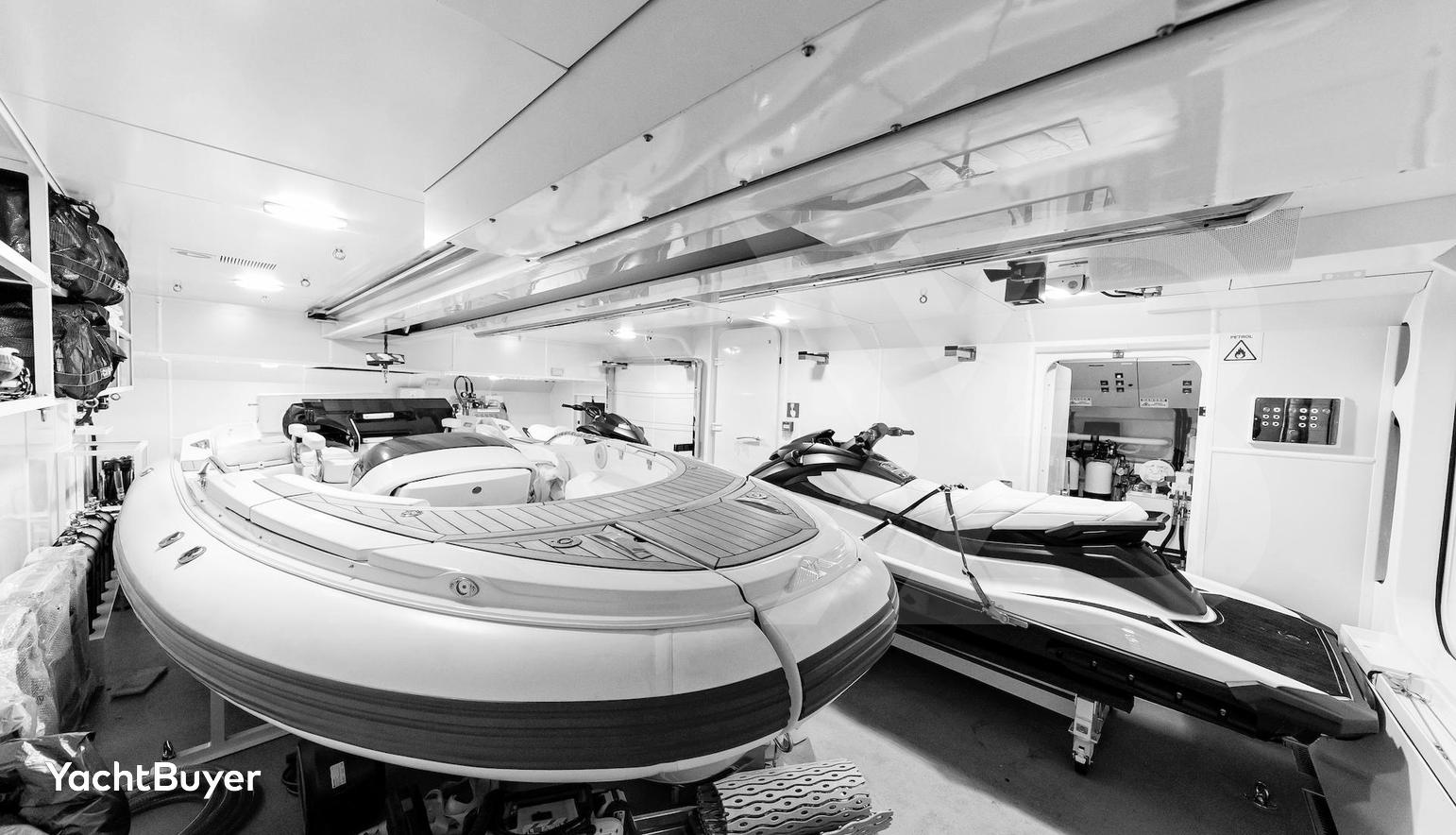 CONRAD C144S HULL #4