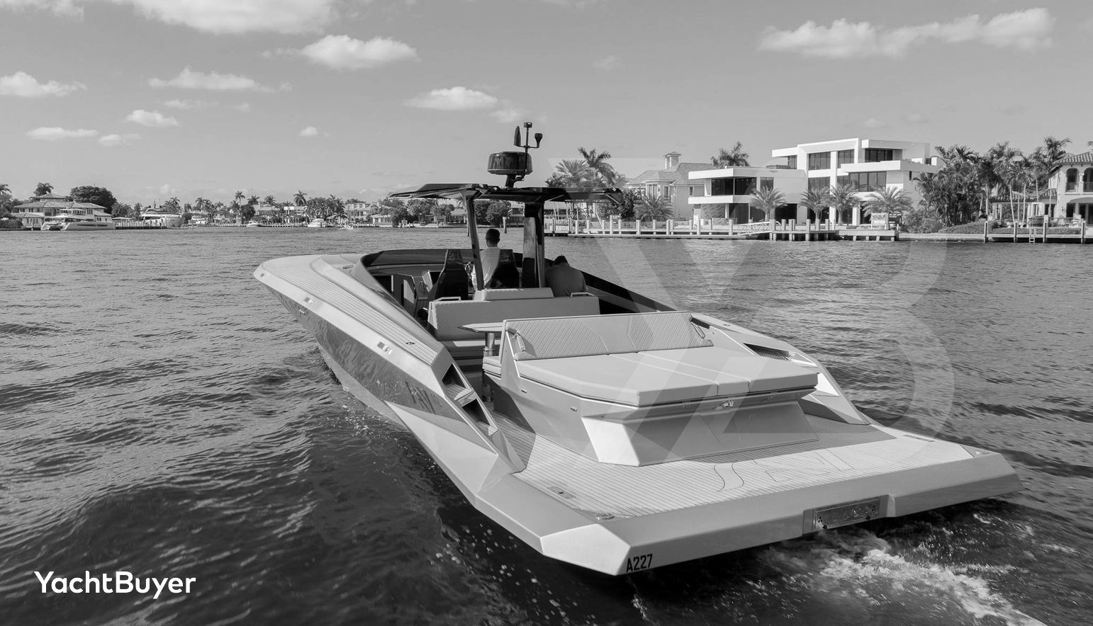 Say Carbon Yachts 42