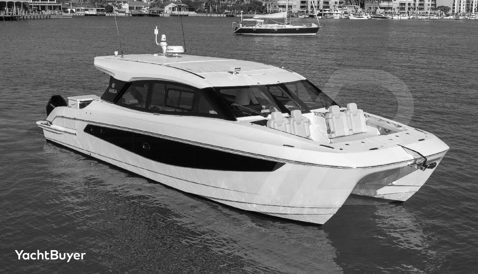 Aquila 42 Coupe