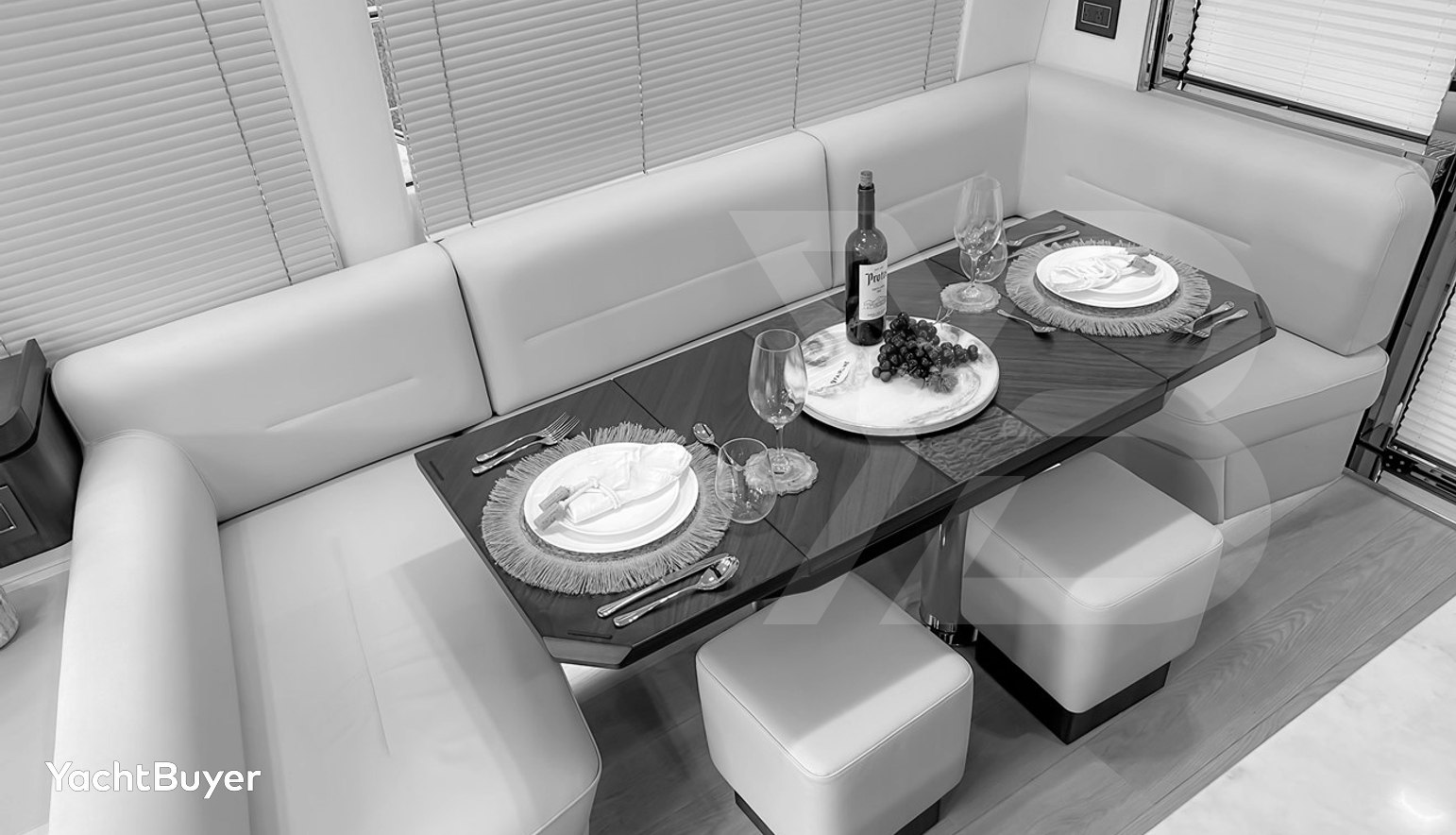 FAIRLINE PHANTOM