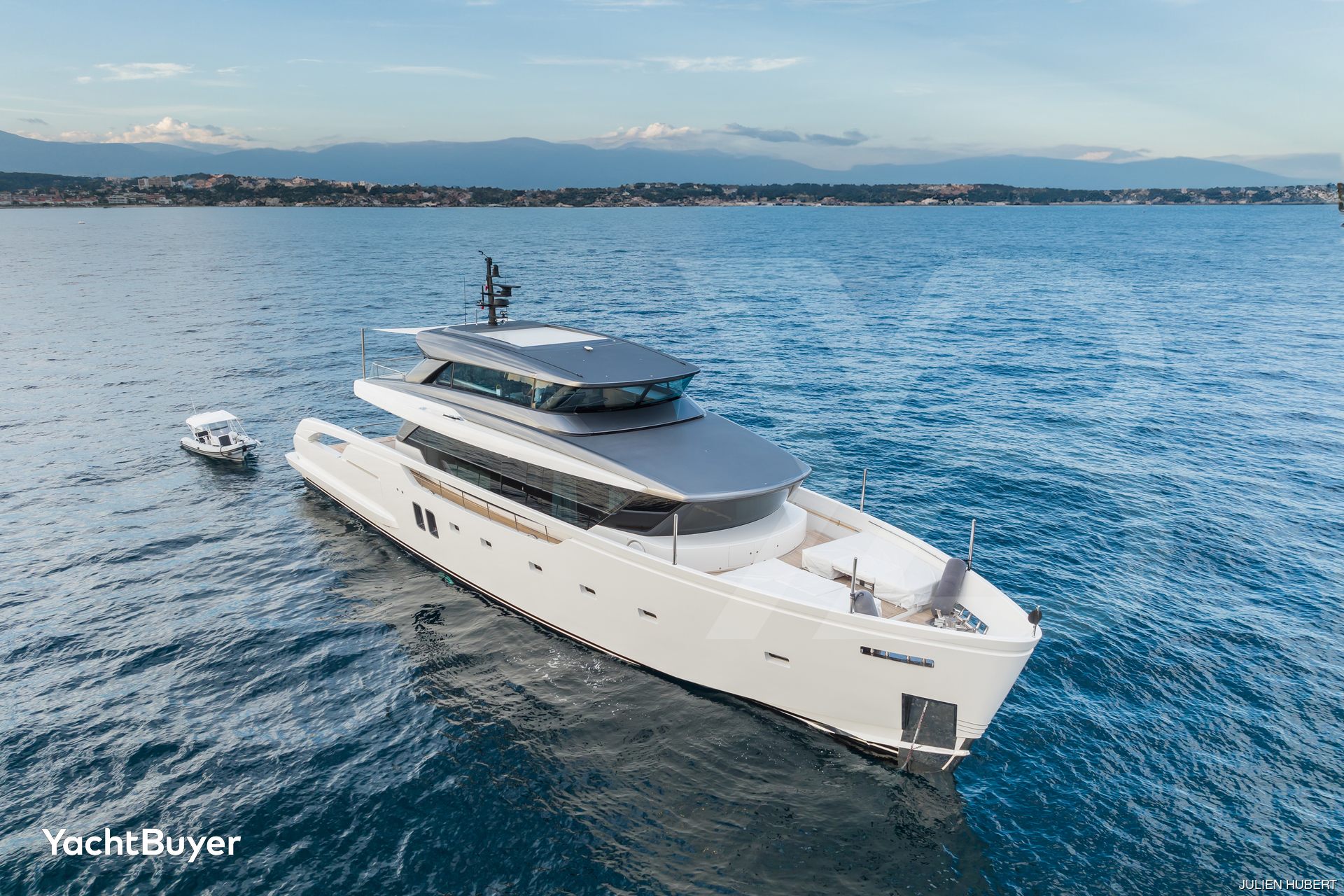 スプリットボード22-23TJ brand Catamaran-V 160cm Luxury Crewed Catamaran Jacuzzi Cat - Day Charter 50-60