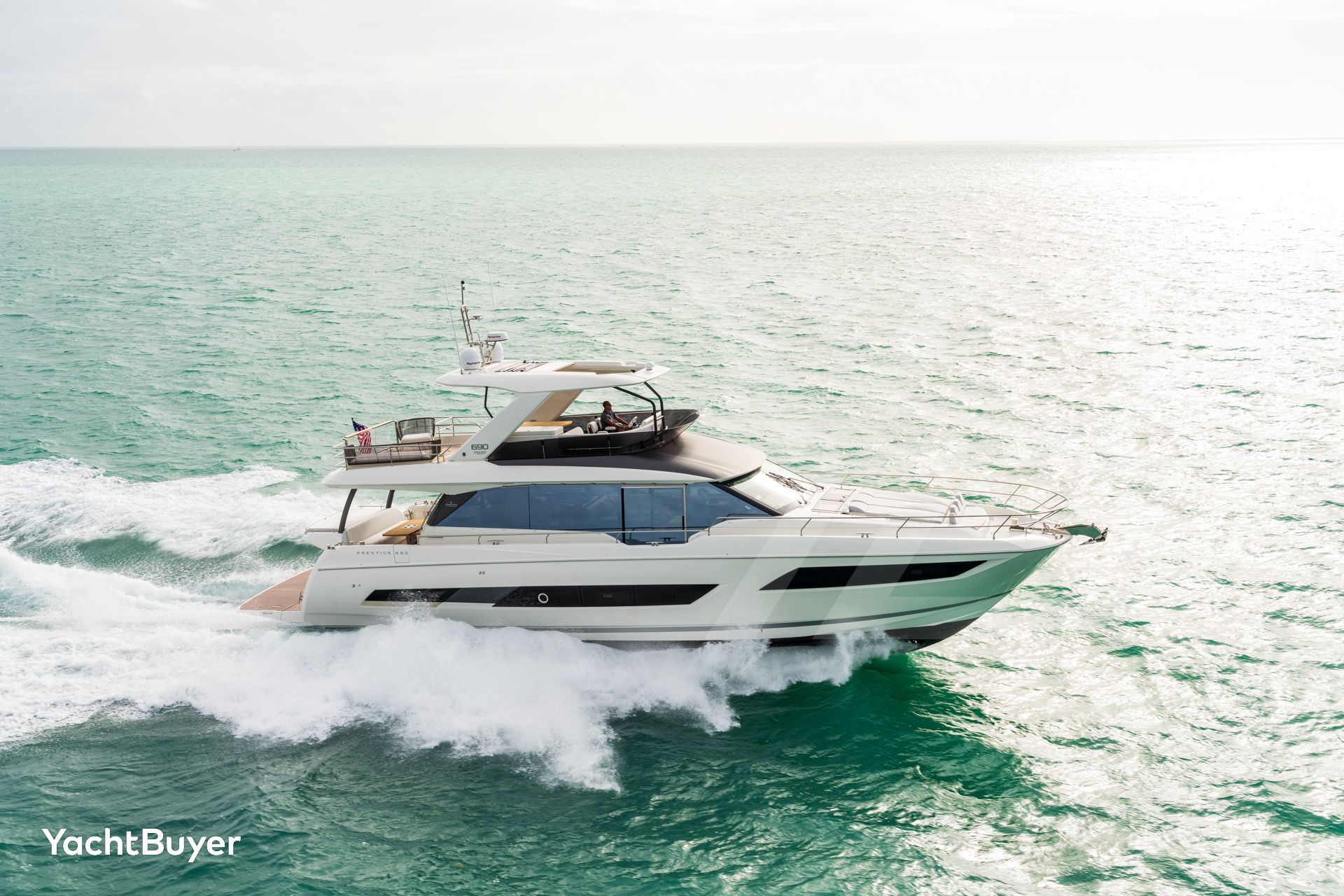 洋楽 prestige Prestige 690 Boat